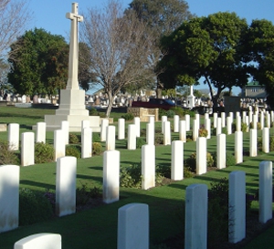 COMMONWEALTH  WAR GRAVES COMMISSION